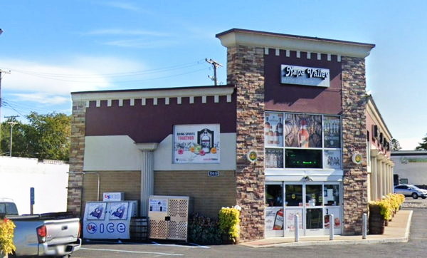 A&W Restaurant - Sterling Heights - 35030 Mound Rd